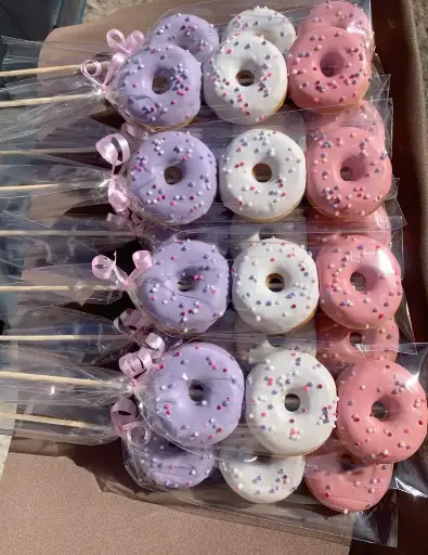 Brocheta de minidonas