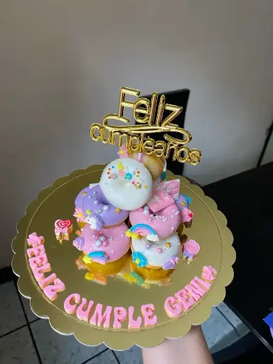 pastel de donitas